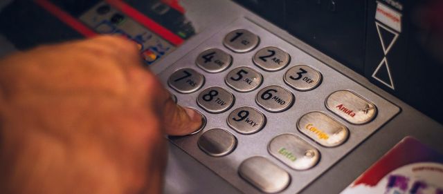XMが初心者向けな理由 国内銀行入金に対応